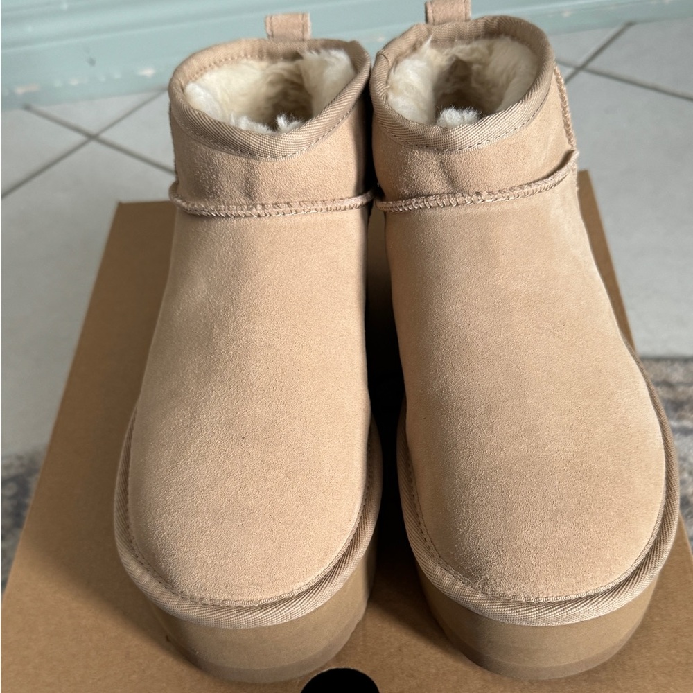UGG | Platform Classic Mini